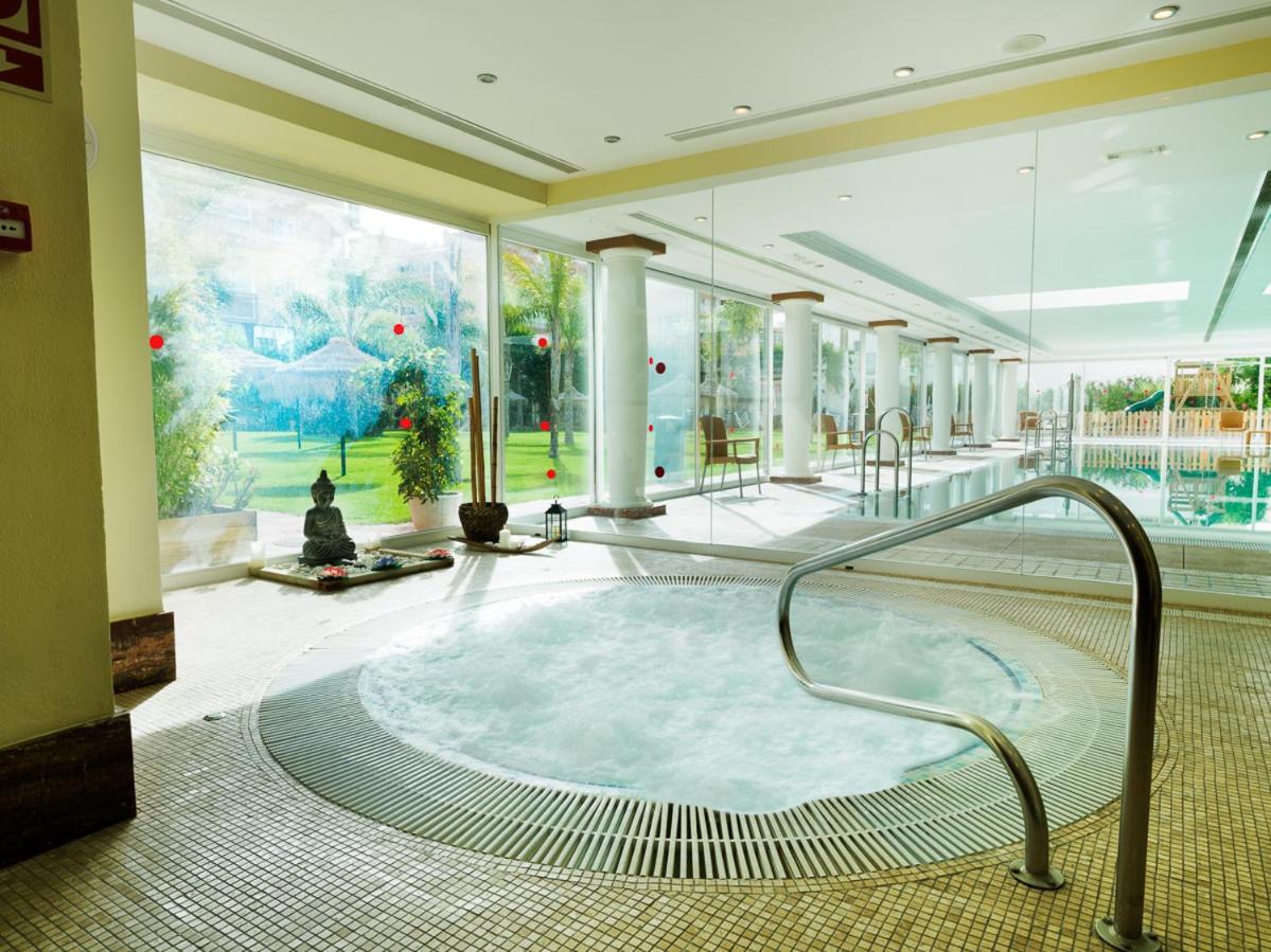 Monarque Park Hotel