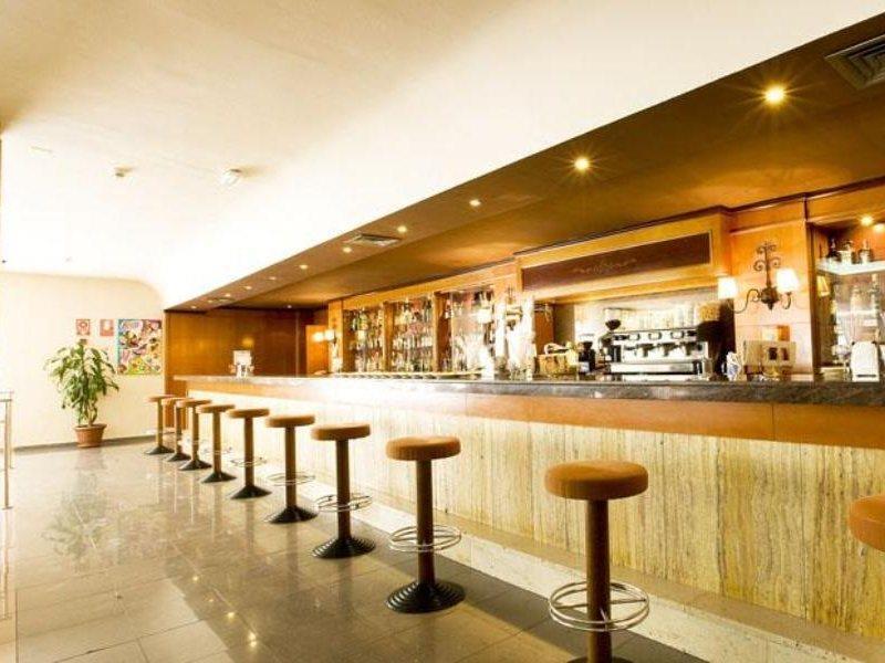 Monarque Park Hotel