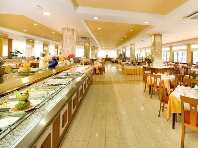Monarque Park Hotel